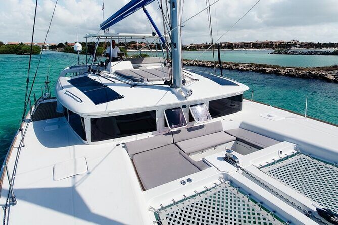 4 Hours Exclusive 45' Lagoon Catamaran Experience - Who Is This Tour Best For?