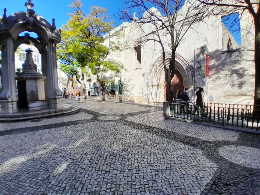 4-Hours Lisbon Sightseeing Highlights Tour - Key Points