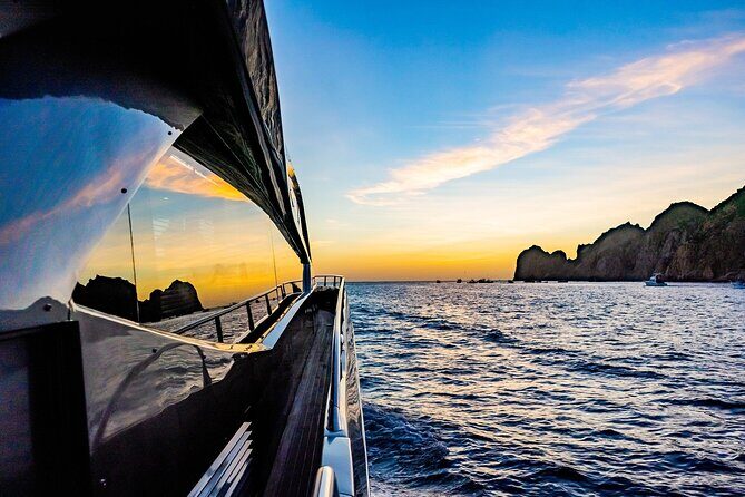 4 Hours Luxury Yacht Charter Tour in Los Cabos on SAVI II - Detailed Itinerary Breakdown
