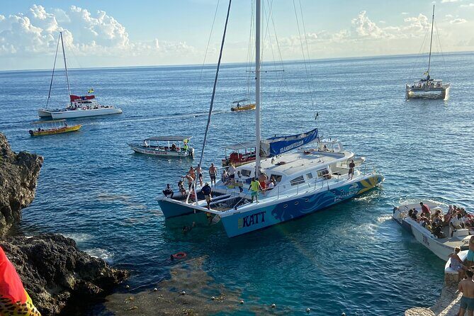 4 Hours Party Boat Catamaran Cruise in Negril - Who Will Love This Tour?