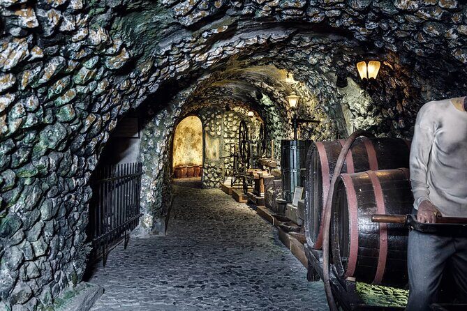 4 Hours Private Custom Tour in Santorini - Pricing and Value