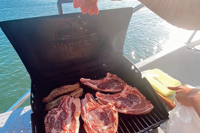 4 Hours Private Tour with Dives in Catamaran in Lisbon - Key Points