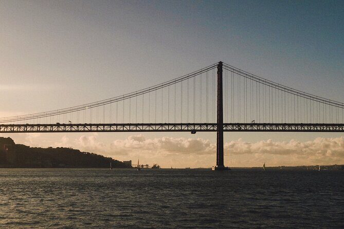 4 Hours Private Tour with Dives in Catamaran in Lisbon - What’s Included and What’s Not