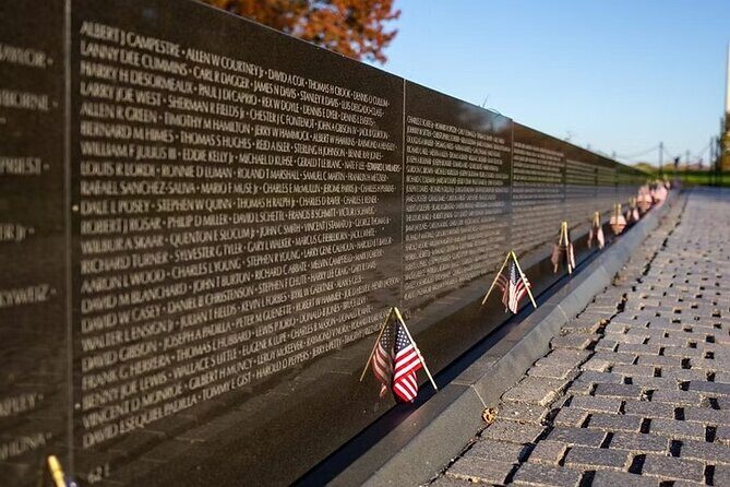 4-Hr DC Monuments Small Group Sightseeing Guided Tour - Who Is This Tour Best For?