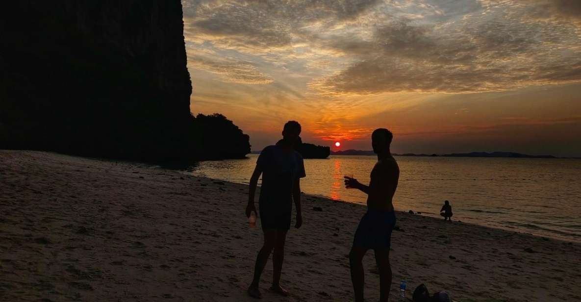 4 Island Sunset Private Luxury Vintage Boat - Inclusions and Exclusions