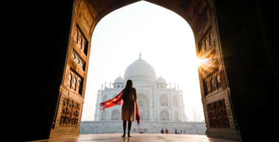 4 Night / 5 Days: Golden Triangle Tour Delhi -Agra -Jaipur. - Key Points