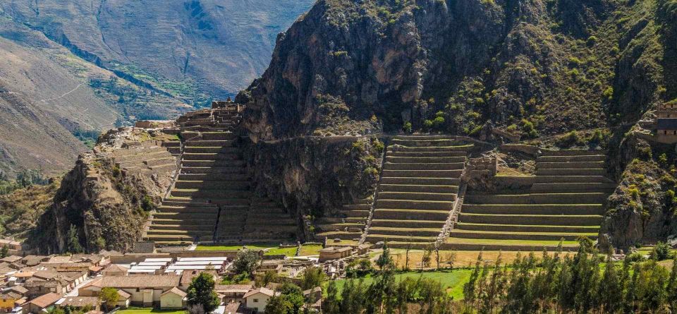 4Days in Cusco -Sacred Valley + Maras - Moray + Machu Picchu - Day 1: Arrival in Cusco