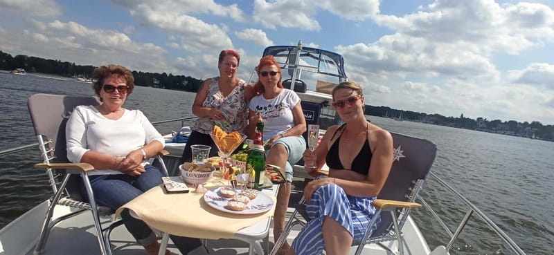 4h Harbor and Castle Sightseeing Cruise, our most booked! - Practical Tips for Your Trip