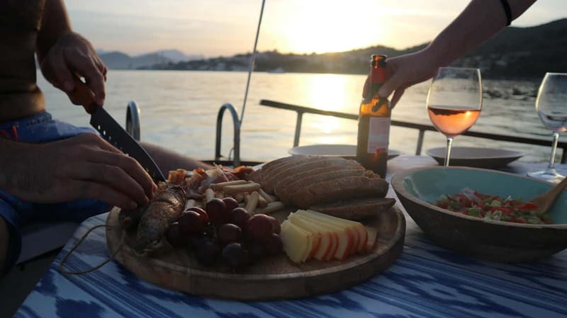 4h Private boat tour north coast of Mallorca - Setting Sail on Mallorca’s North Coast