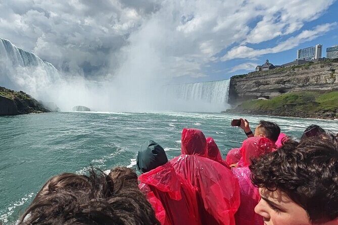 4hr Niagara Falls Canada Tour includes the Boat and tunnels - Analyzing the Cost and Overall Value