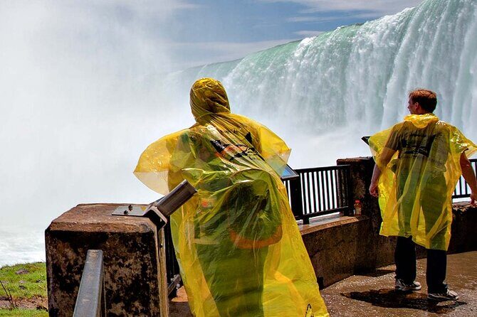 4hr Niagara Falls Canada Tour includes the Boat and tunnels - FAQ