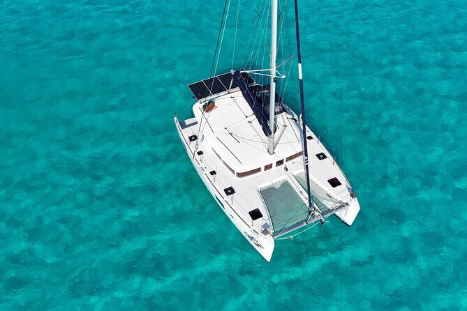 4hrs 42ft Luxury Catamaran Private Charter Cancun to Isla Mujeres - Who Should Book This Tour?