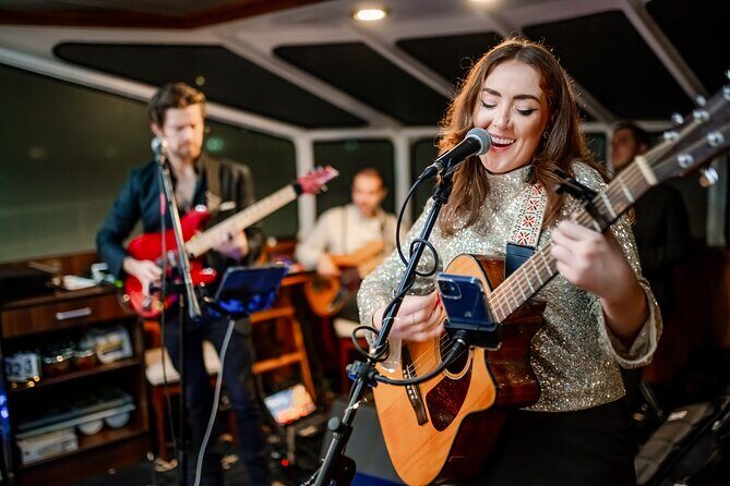 4th of July Fireworks Cruise with Open Bar, Buffet and Live Music - Experience Breakdown