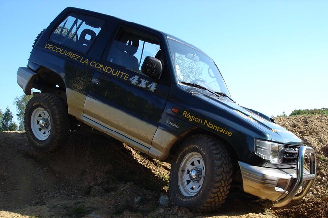 4x4 Crossing in a Private Estate in Pays De Loire - Good To Know