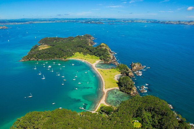 5-Day Bay of Islands, Auckland, Hobbiton, Rotorua & Waitomo Tour - Authentic Experiences and Genuine Insights