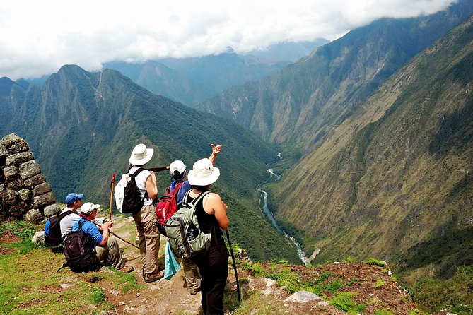 5 Day Inca Trail To Machu Picchu - Private Service - Tour Guides and Support