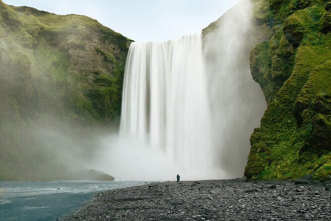 5-Day Tour Reykjavik Northern Light Blue Lagoon Golden Circle South Coast - About Arago Travels
