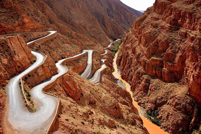 5 Days Casablanca Desert Tours via Chefchaoun and Fes - Marveling at Todra Gorges