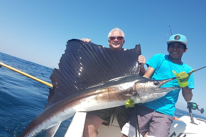 5 Hours of Private Sport Fishing In Puerto Escondido - Safety Equipment and Precautions