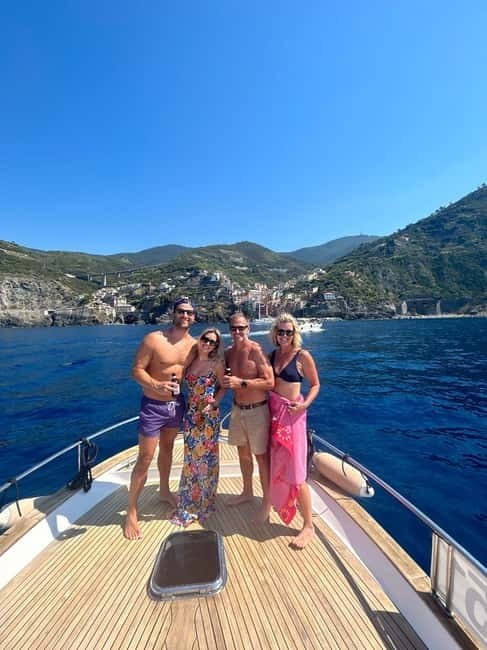 5 LANDS LUXURY BOAT TOUR - Key Points