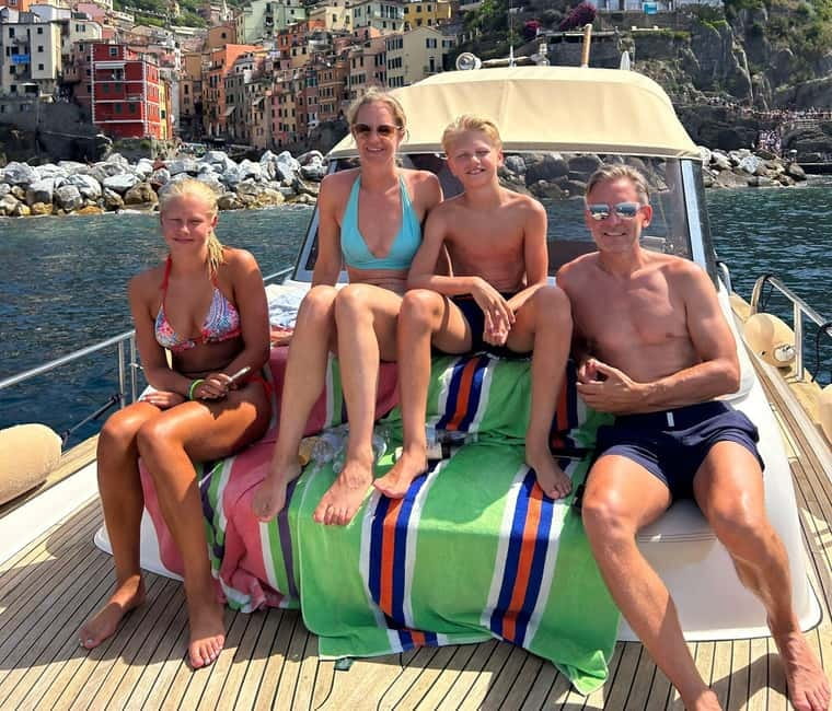 5 LANDS LUXURY BOAT TOUR - The Experience: A Closer Look at the Itinerary
