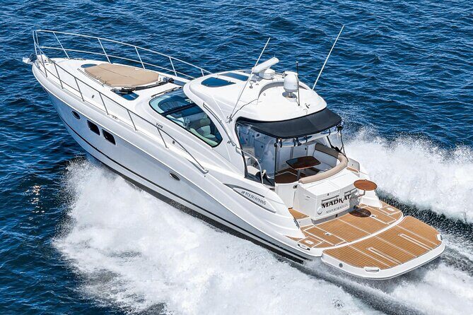 50ft 1 Hour FREE Miami Yacht Rental 3 to 6 Hours 13 People - An Honest Look at the Experience