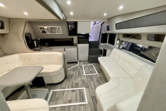 50ft Luxury Yacht Tour in Miami Beach Captain, Champagne & Party! - Private Tour