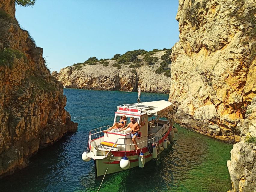 5,5h Plavnik Island: Swim & Snorkel with Capt. Bobo (Public) - Introduction