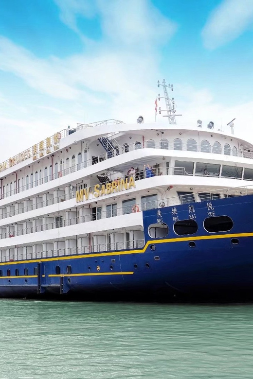 5D4N Yangtze River: Yichang to Chongqing by Victoria Sabrina - Good To Know