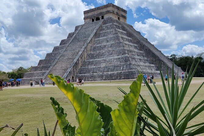 5x1: Chichen Itza + Suytun & Ikkil Cenote + Buffet + Valladolid - Starting Early: The Journey from Cancun