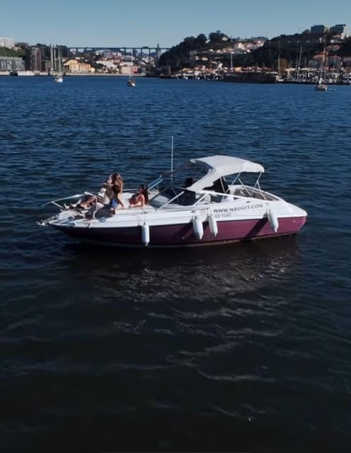 6 Bridges, Not Shared Boat Tour 1h30m, group price up to 6px - Key Points