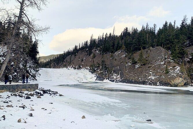 6-Day Rocky Rail, Banff Town, Icons, & Icefields Journey - Frequently Asked Questions