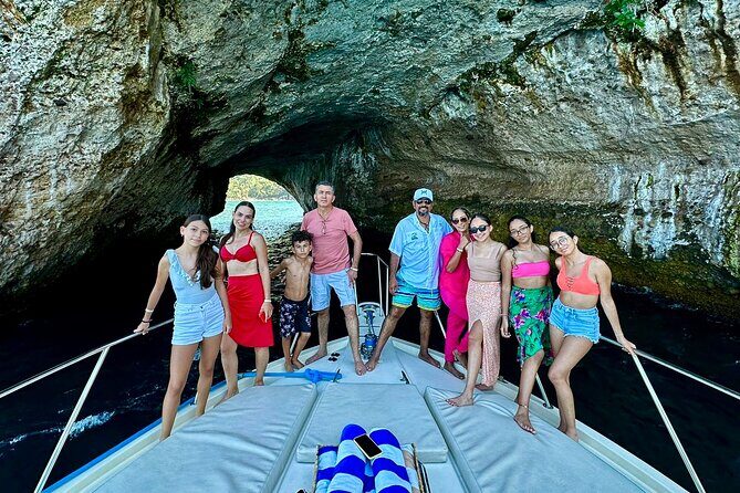 6 hours on a Private Yacht in Puerto Vallarta - Snorkeling & Beaches - Visiting Playa el Paredón and Colomitos