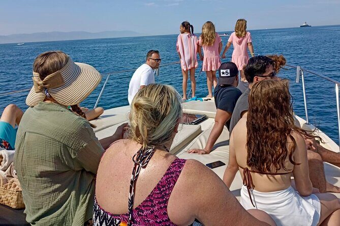 6 hours on a Private Yacht in Puerto Vallarta - Snorkeling & Beaches - Lunch and Beach Time at Las Animas