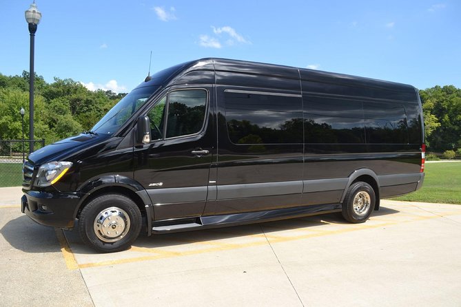 6 Hours Private Tour of City of Vancouver & North Vancouver - Pickup and Scheduling