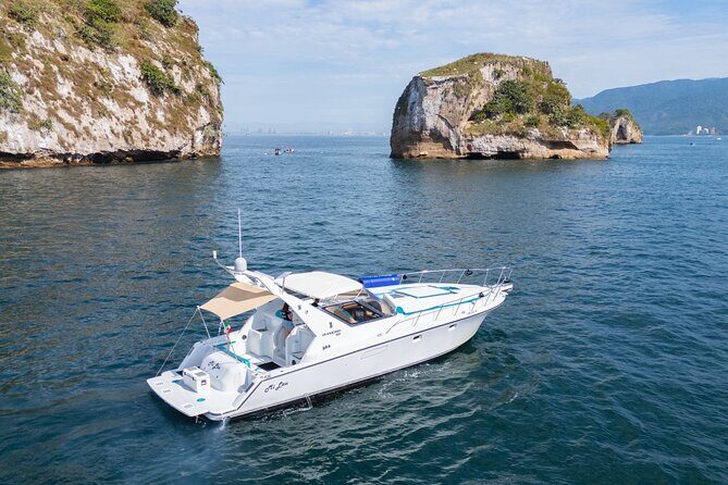 6 Hours Private Yacht in Puerto Vallarta with Snorkeling & Beach - Key Points