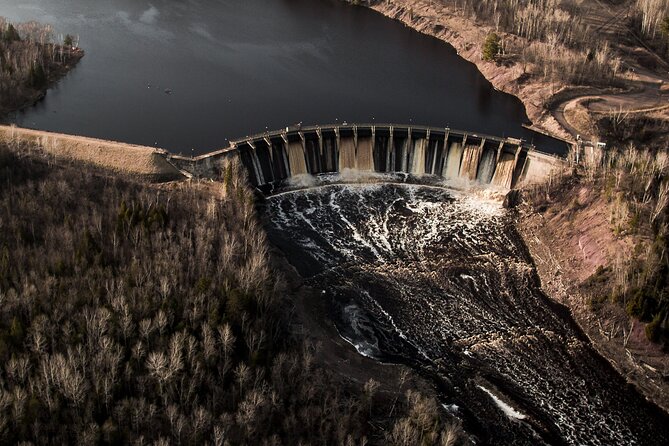 60-Mile Ultimate Helicopter Tour Over Duluth and Lake Superiors North Shore - Passenger Guidelines