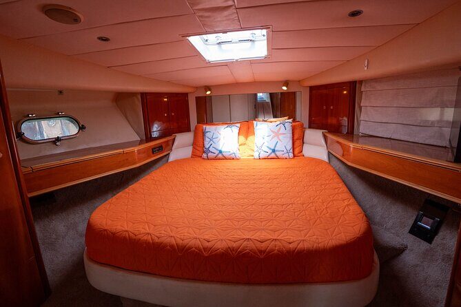 60ft 1 Hour FREE | Miami Yacht Rental | 3 to 6 Hours | 13 People - Authentic Guest Perspectives