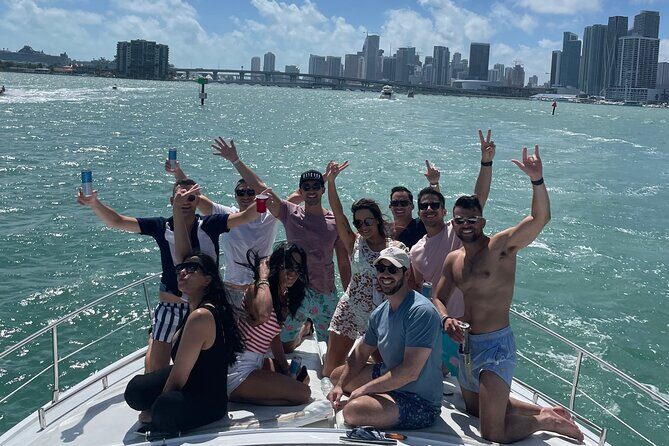 65ft Yacht Charter in Miami - Celebrating Special Events on the Water