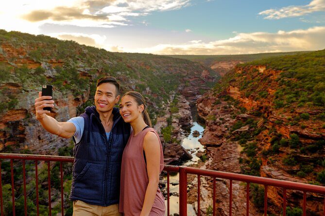 7-Day Exmouth Explorer via Pinnacles Monkey Mia Ningaloo Reef returning to Perth - What Makes This Tour Stand Out