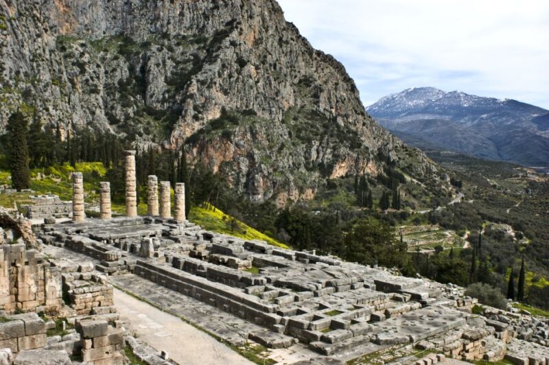 7-Day Grand Tour of Greece: From Prehistory to Modern Times - Day 1: Corinth to Olympia
