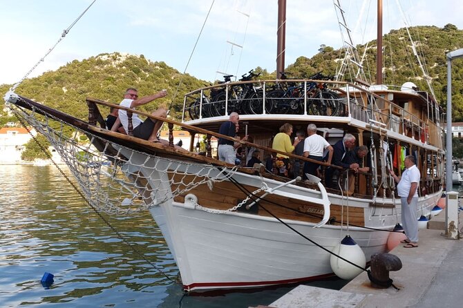 7-Day Guided Tour by Boat Around the Islands in Croatia - Itinerary Highlights