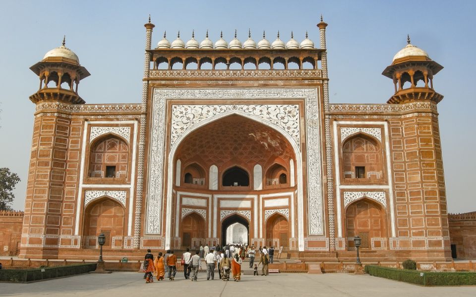 7 Days India Taj Mahal Tour With Ranthambore Tiger Safari - Day 4: Journey to Ranthambore