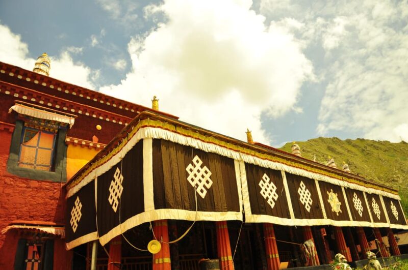 7 Days Lhasa to Kathmandu Overland Tour Included Mt.Everest - Good To Know