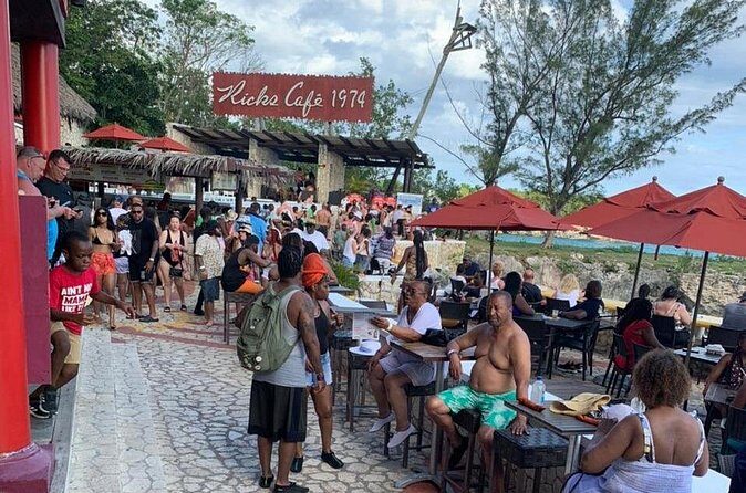 7 Mile Beach and Rick's Cafe in Negril from Montego Bay Private Tour - Authentic Reviews: What Travelers Say