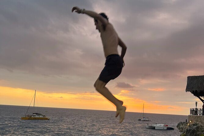 7 Mile Beach Party Catamaran Cruise with Snorkeling & Ricks Cafe - What’s Included and What’s Not