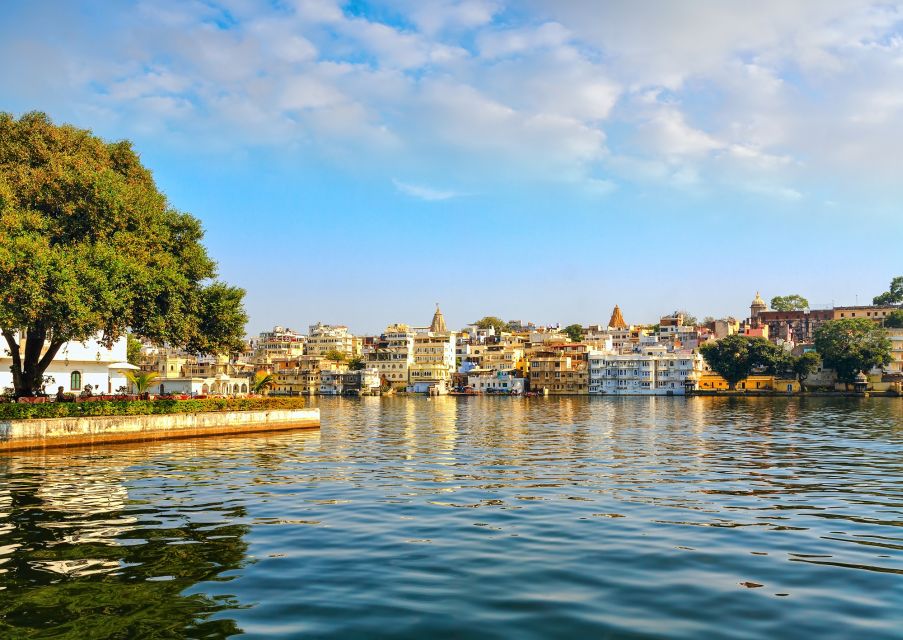 8-Days Udaipur, Jodhpur and Jaisalmer Tour. - Transportation and Accommodation
