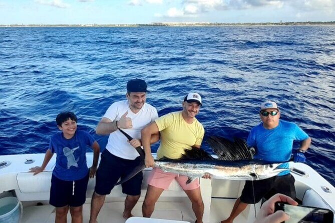 8 Hour Private Fishing Tour in Puerto Aventuras Riviera Maya - What Travelers Can Expect