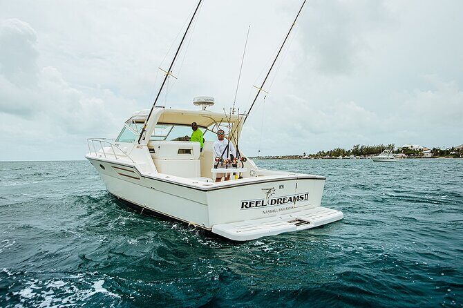 8 hours 38ft Reel Dreams Private Charter Nassau - Key Points