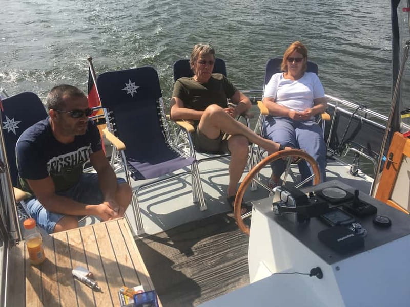 8h Private Wannsee Lake and Werder Yacht Cruise - How the Experience Is Structured: From Dock to Dock